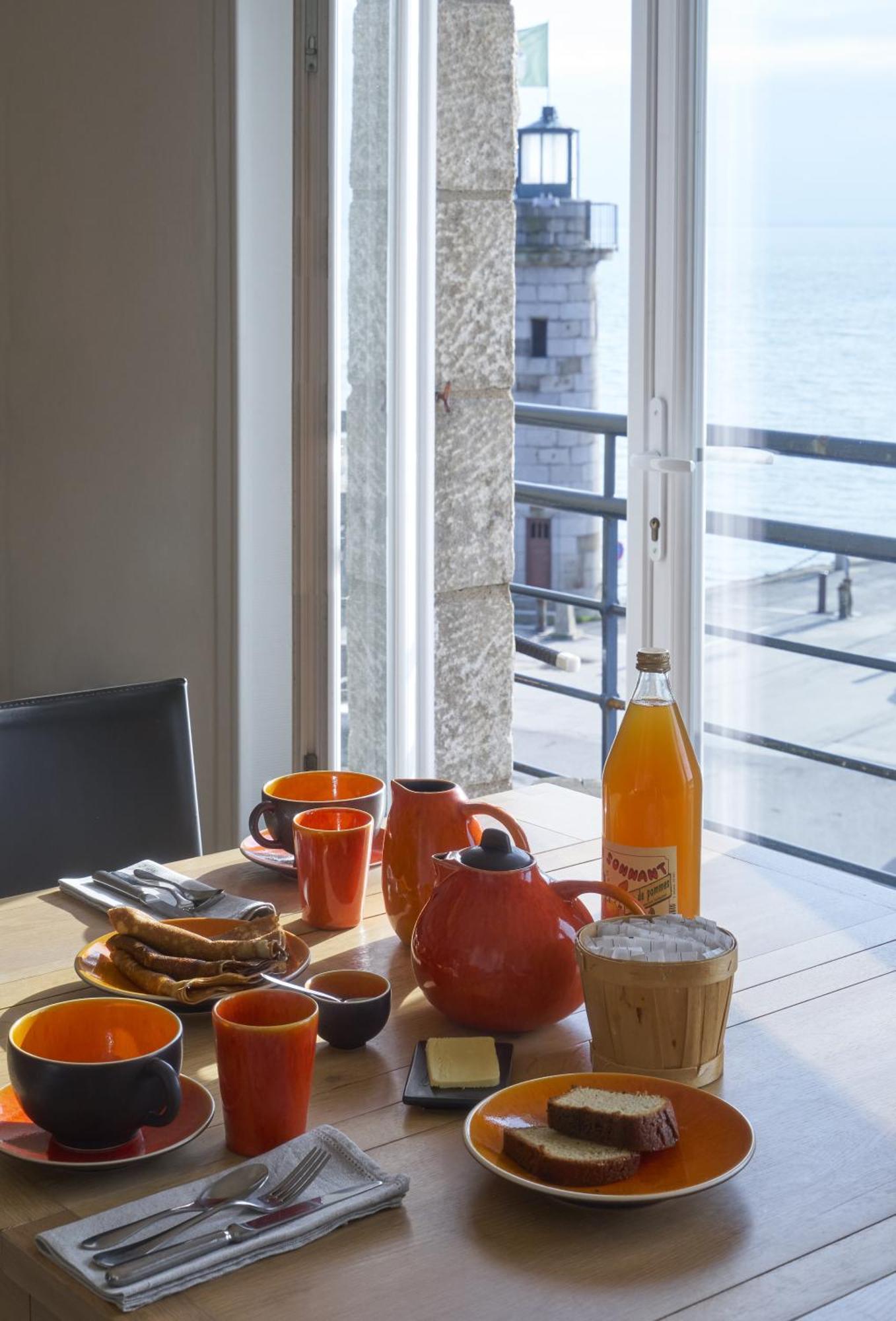 Chambres Breizh Cafe Cancale Exterior photo